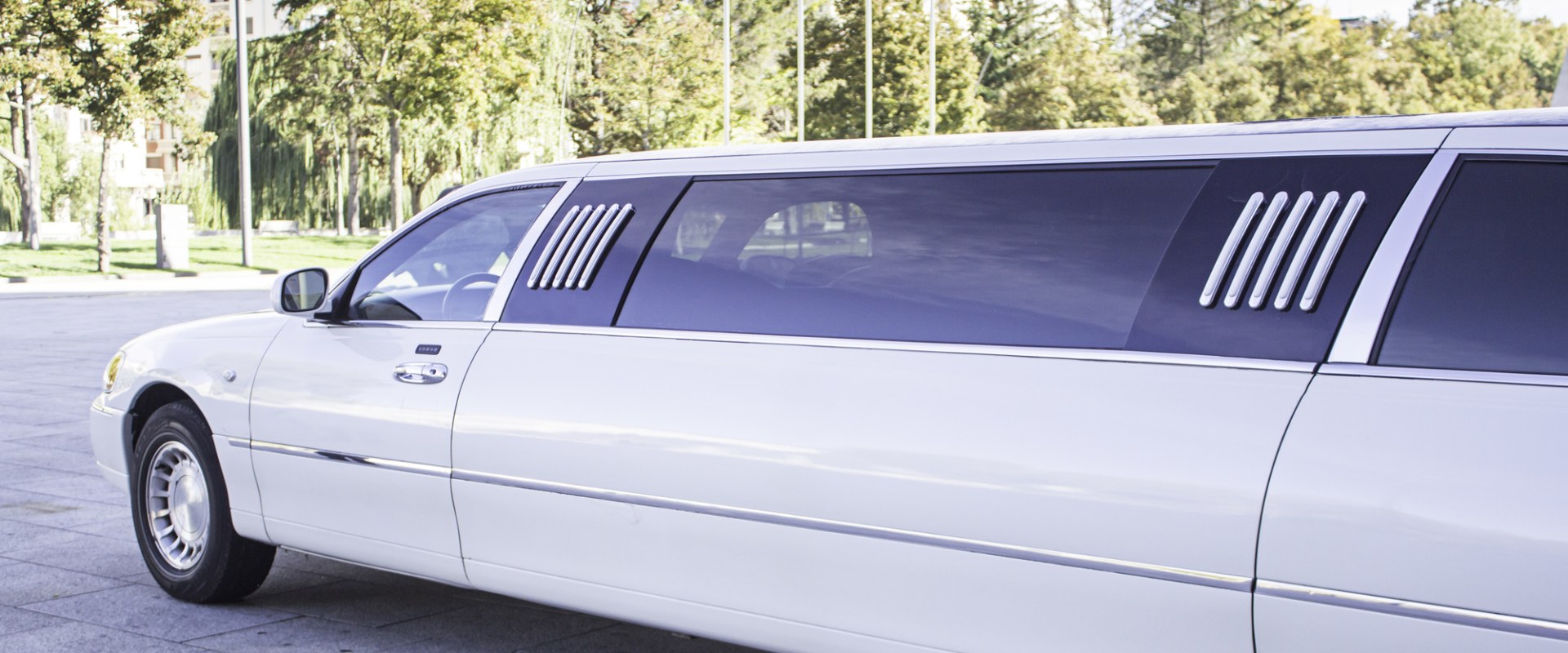 Do I Need to Provide My Own Vehicle When Using a Limousine Service in Tarrant County?
